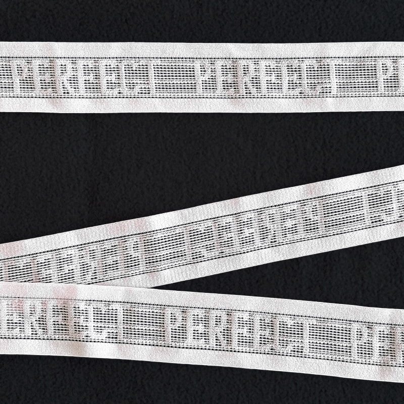 Geletterde singelband